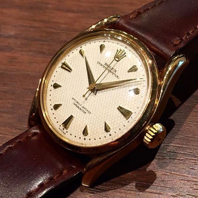 Vintage Watches Collection : ref. 6090 OP yg18k Bombay case Honeycomb ...