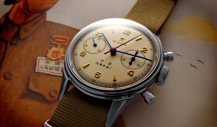 Ma femme me pousse à jouer à WOT !!! Vintage-Watches-Collection-A-Seagull-1963-chronograph.-A-reissue-of-a-watch-originally-issued-to-the-Chinese-Airforce-in-er-1963