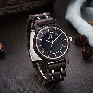 mens wooden watch feature